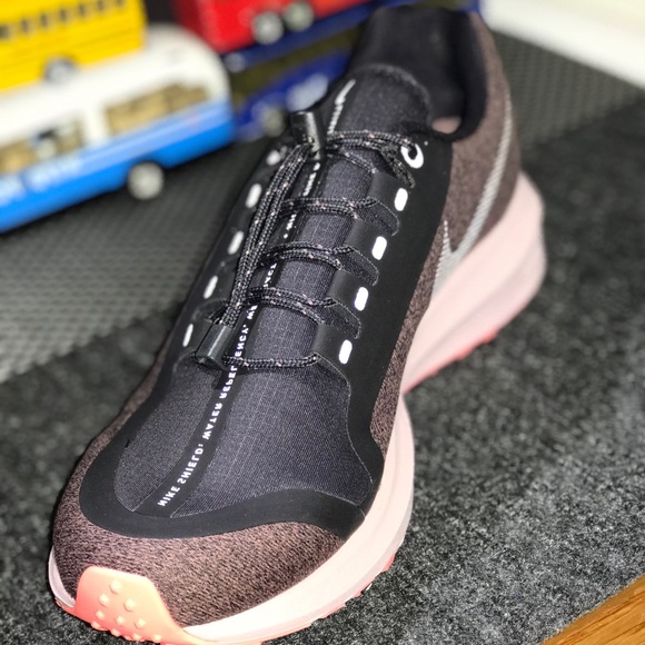 nike air zoom winflo 5 run shield women's